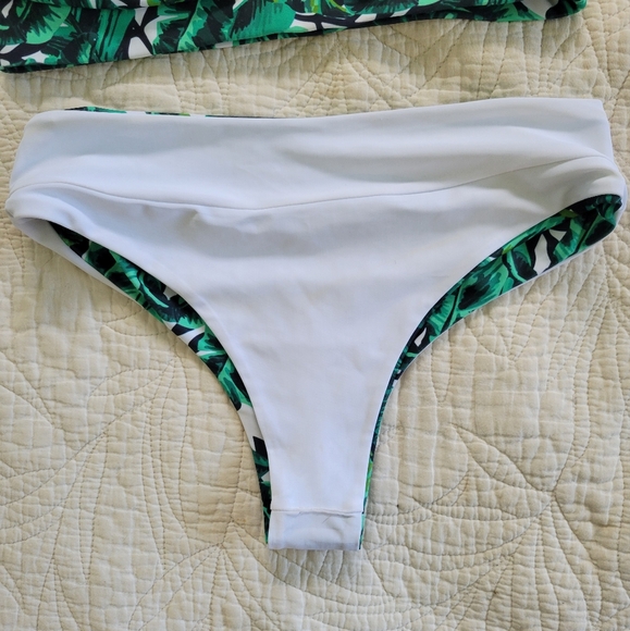 Kulani Kini Set - Picture 2 of 4